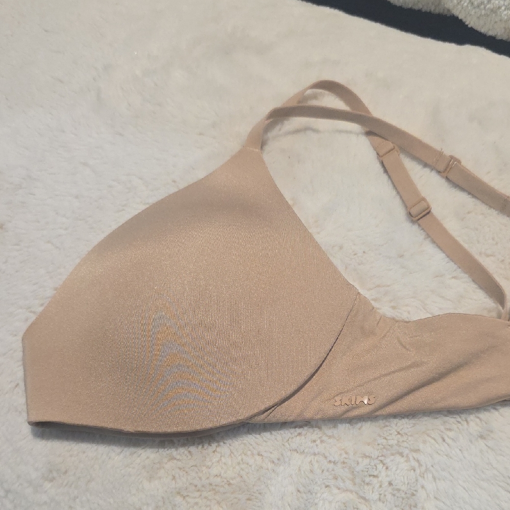 SKIMS Wireless Form Push Up Plunge Bra In Clay